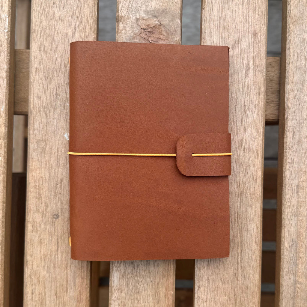 Pocket Bifold Cover (A6)